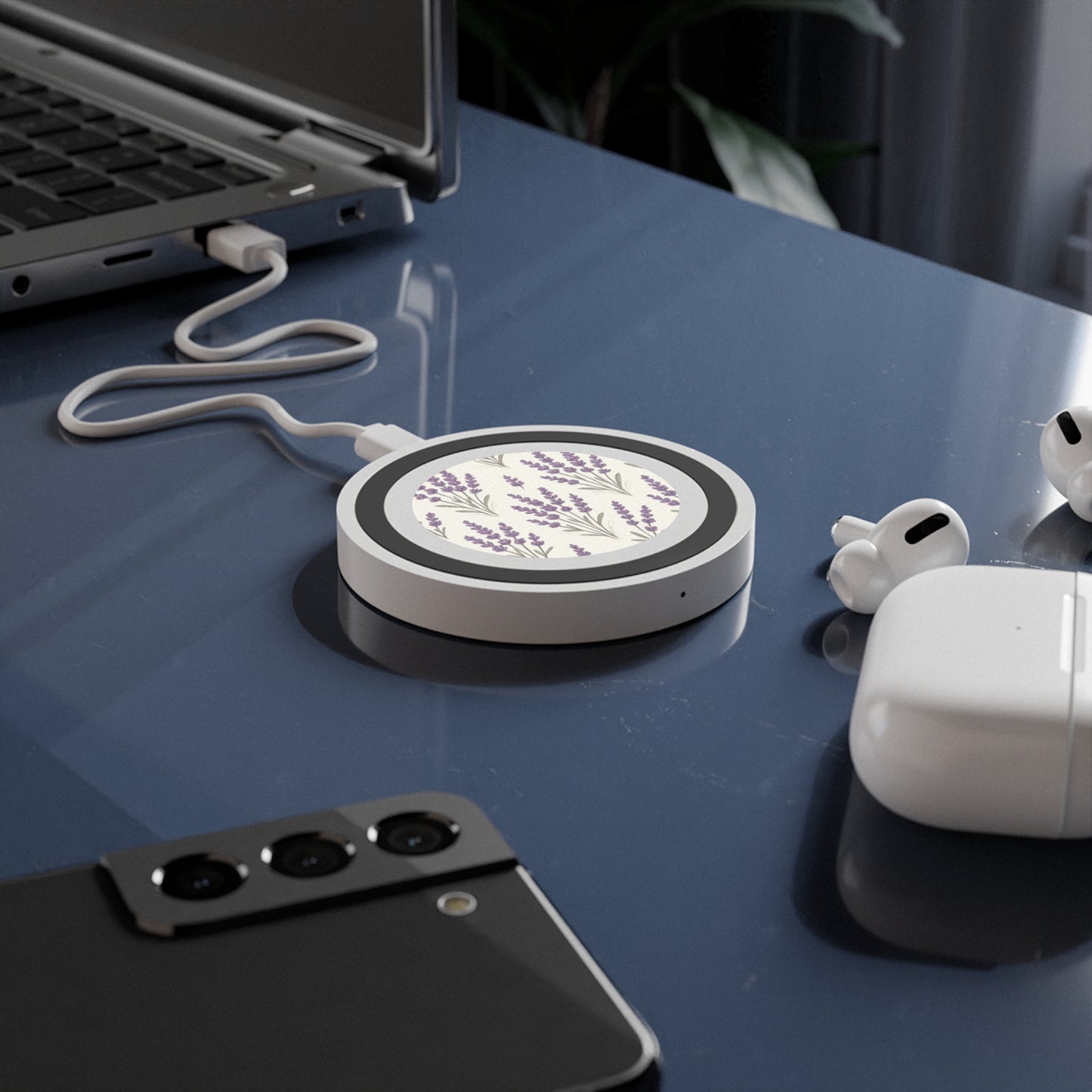 Wireless Charging Pad: Lavender Floral Design