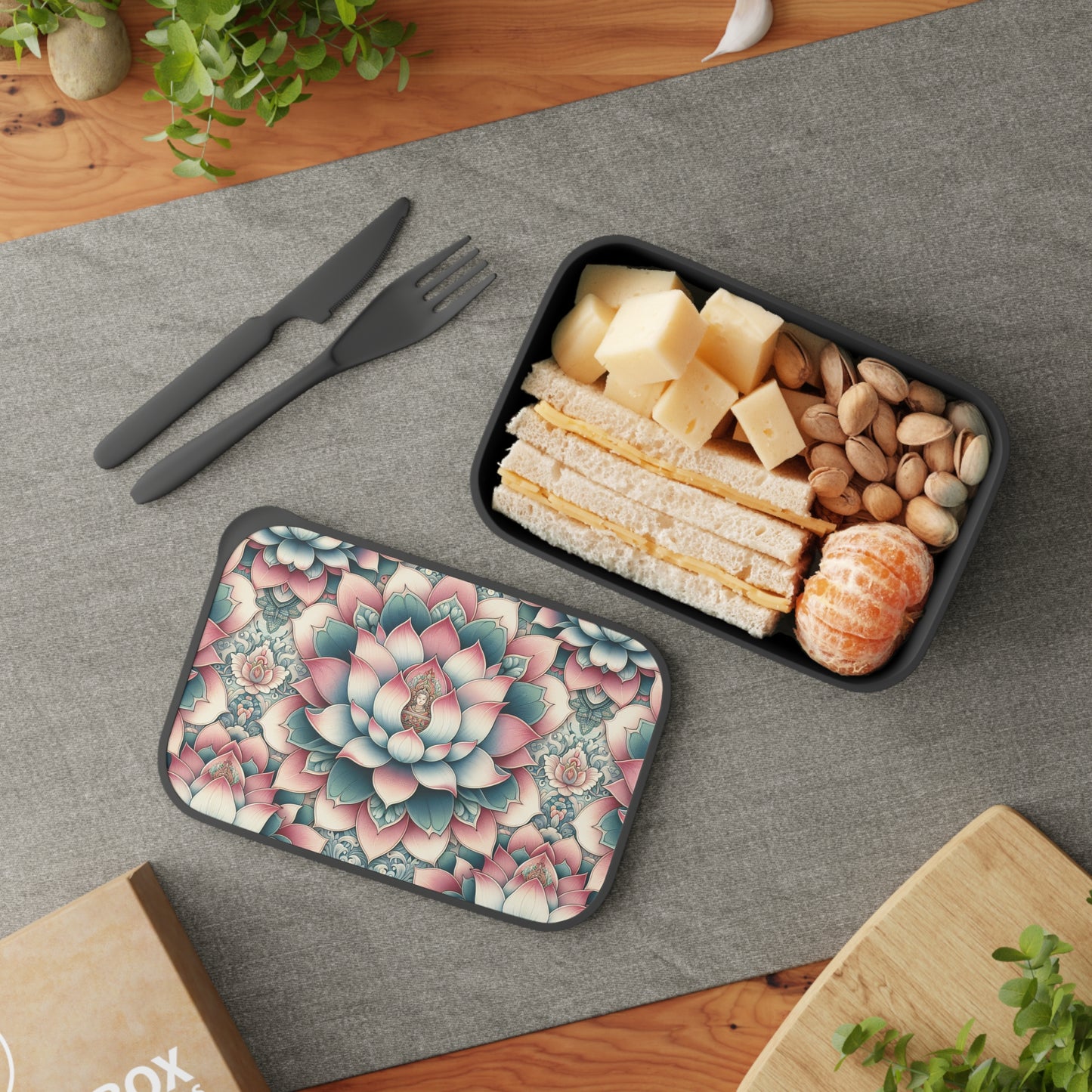 Bento Box - Lotus flower design