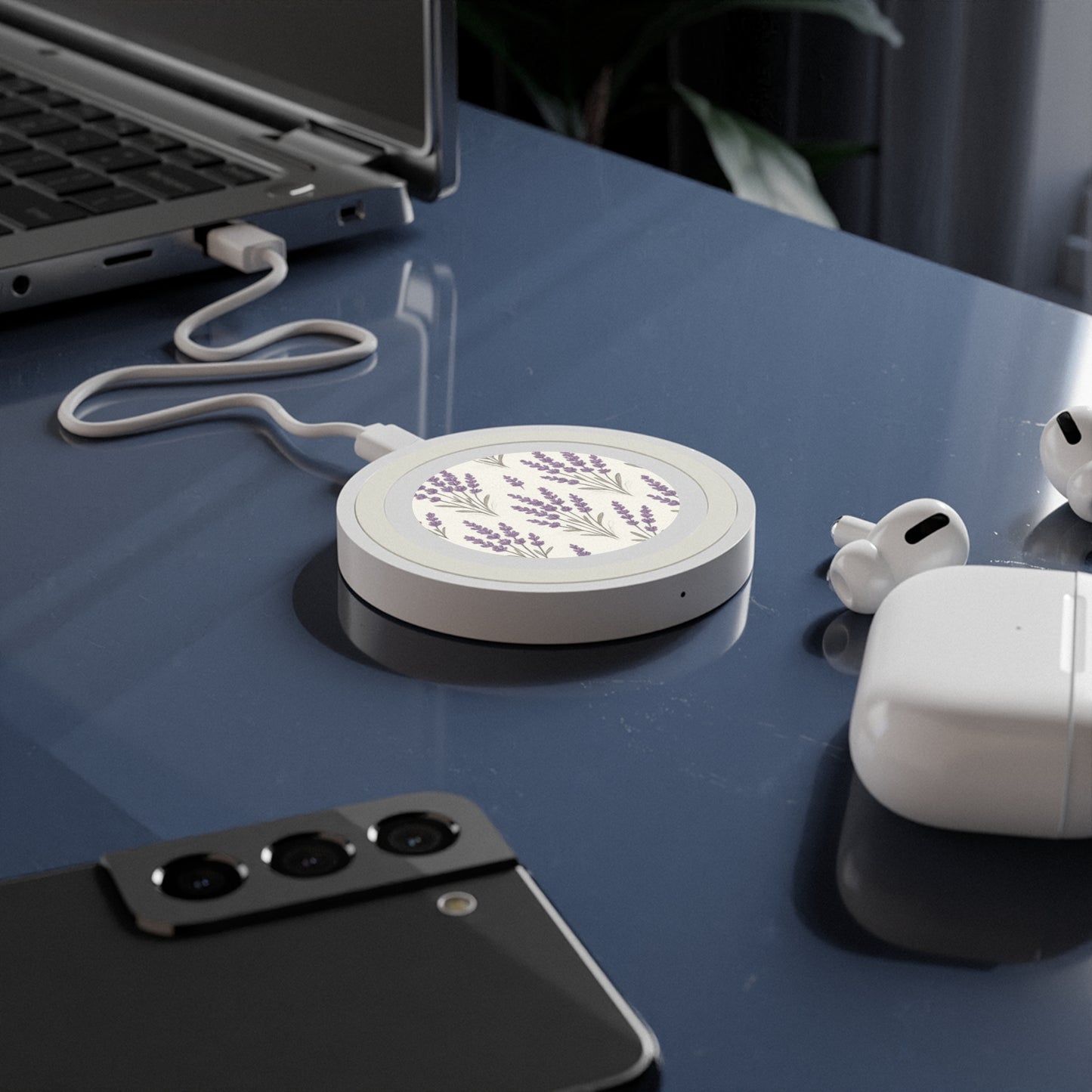 Wireless Charging Pad: Lavender Floral Design