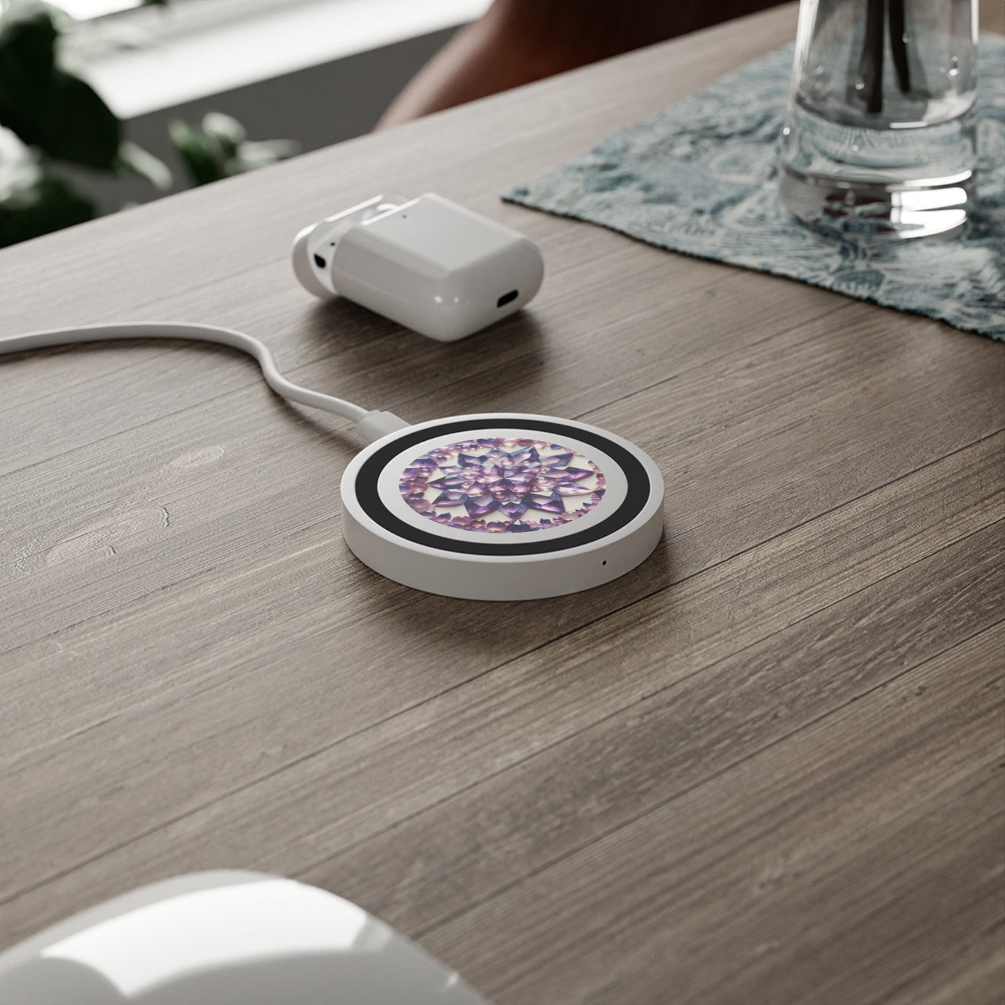 Wireless Charging Pad: Amethyst Crystal