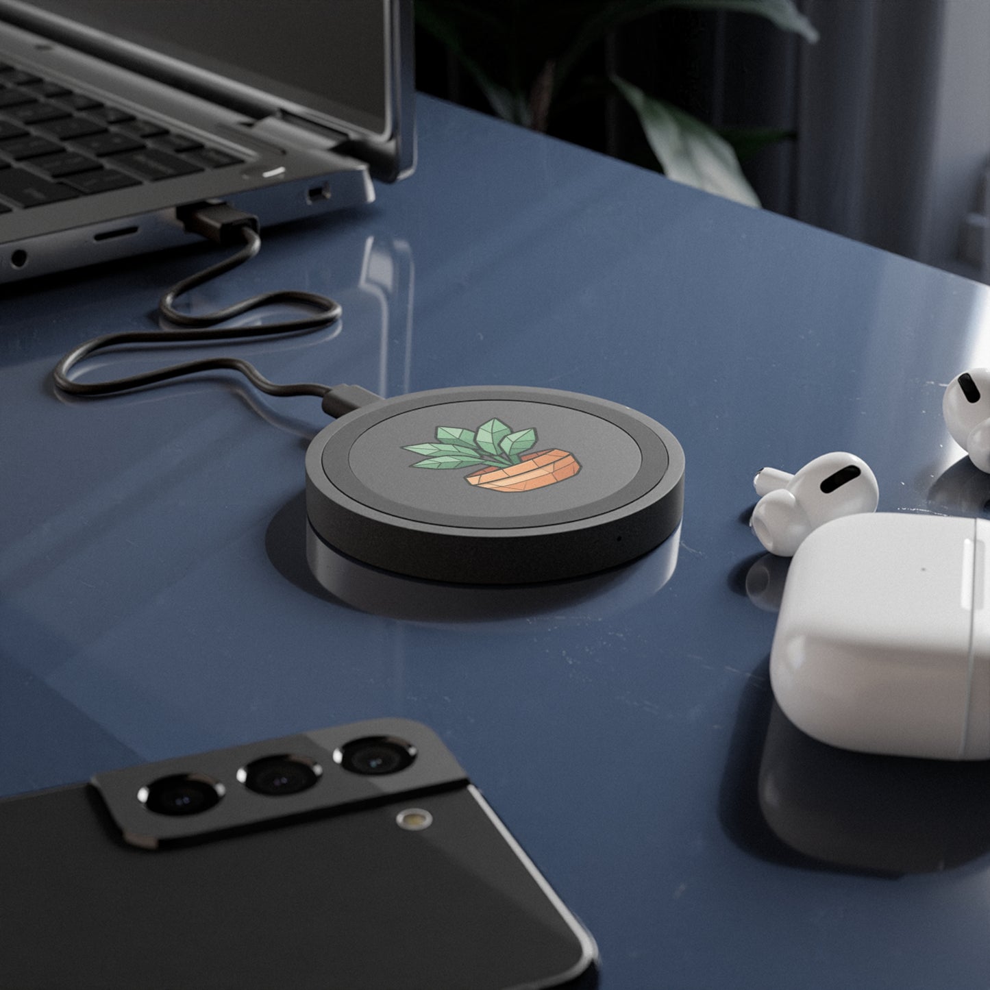 Wireless Charging Pad: Tropical Plant Design