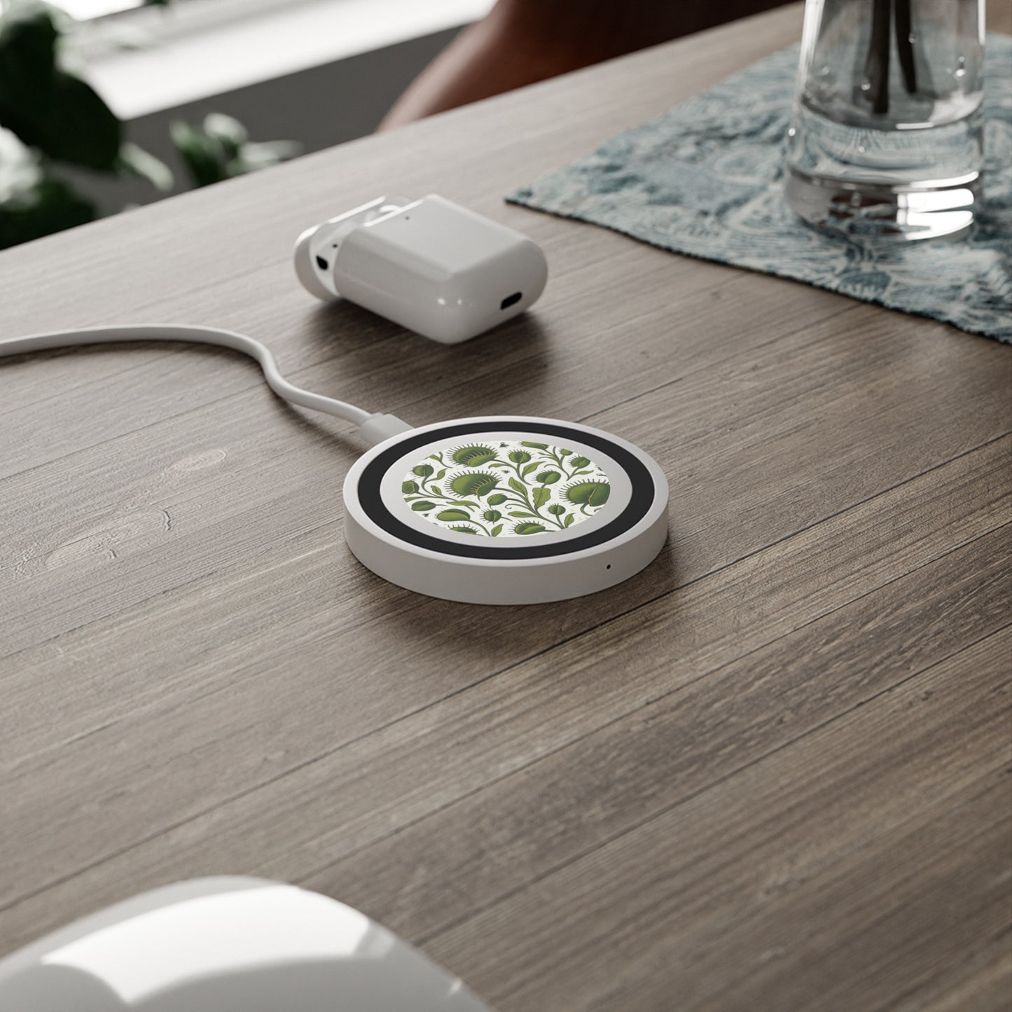 Wireless Charging Pad: Venus Trap Pattern