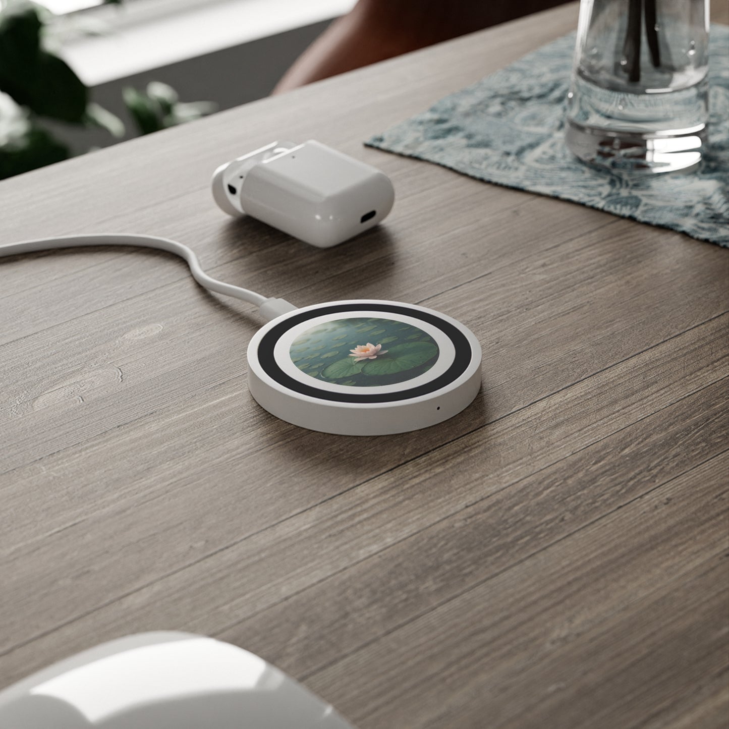 Wireless Charging Pad: Lily Pads Design