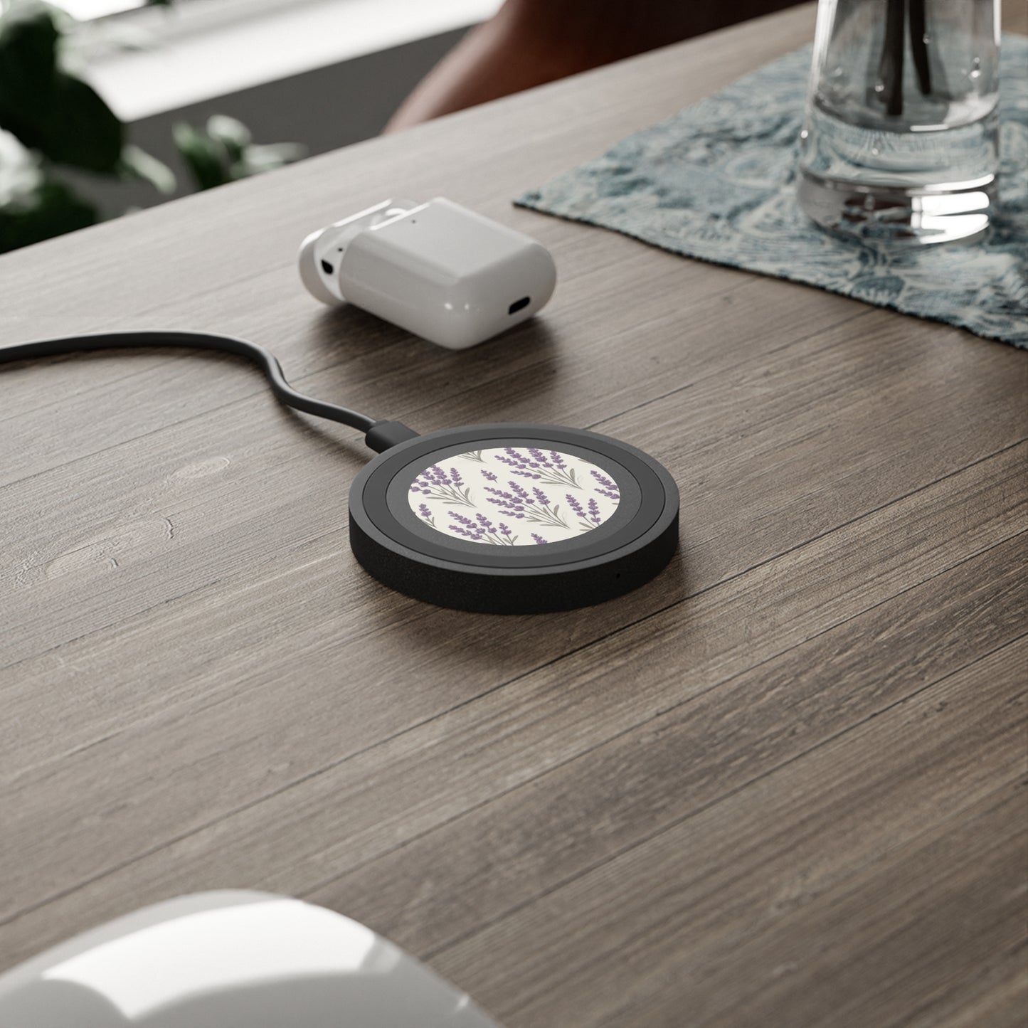 Wireless Charging Pad: Lavender Floral Design