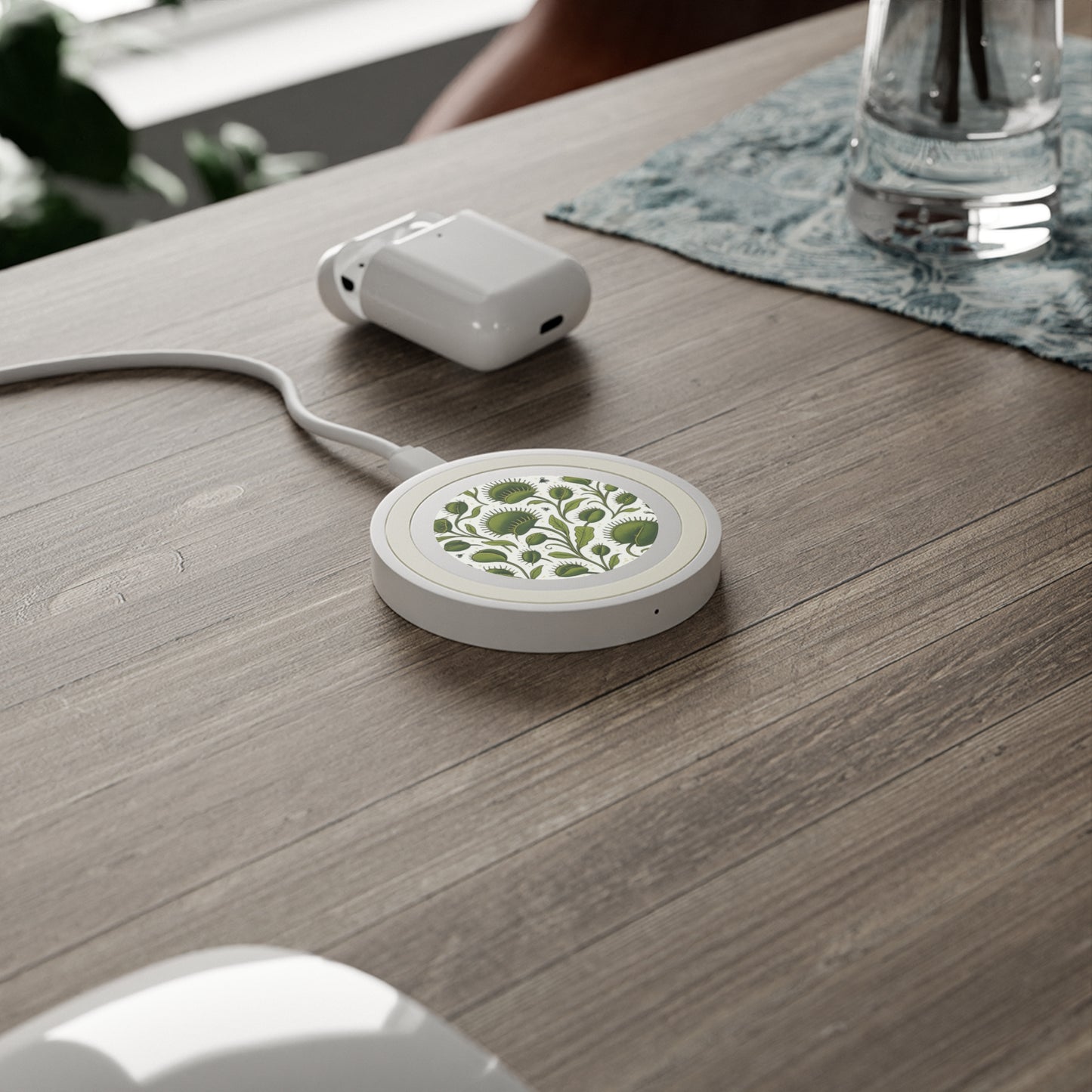 Wireless Charging Pad: Venus Trap Pattern