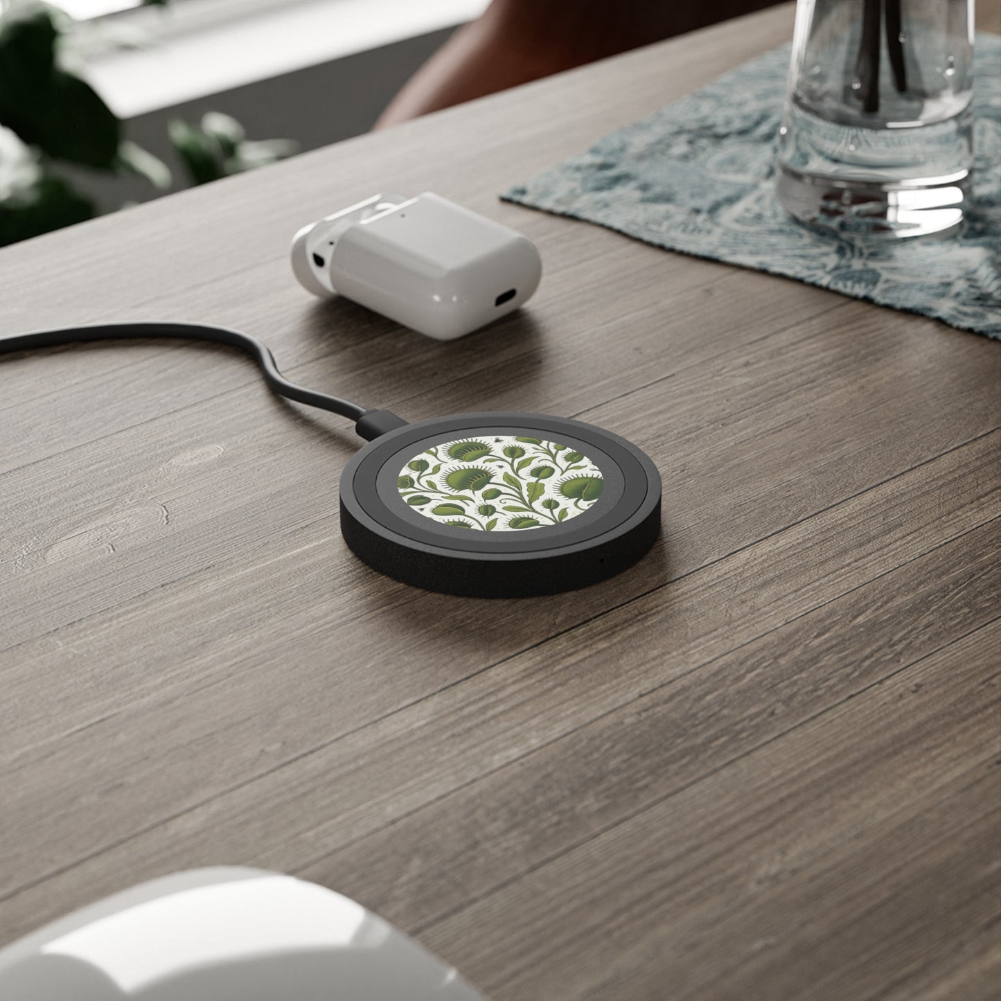 Wireless Charging Pad: Venus Trap Pattern