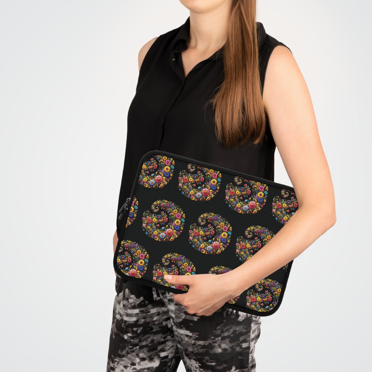 Laptop Sleeve: Floral Swirl