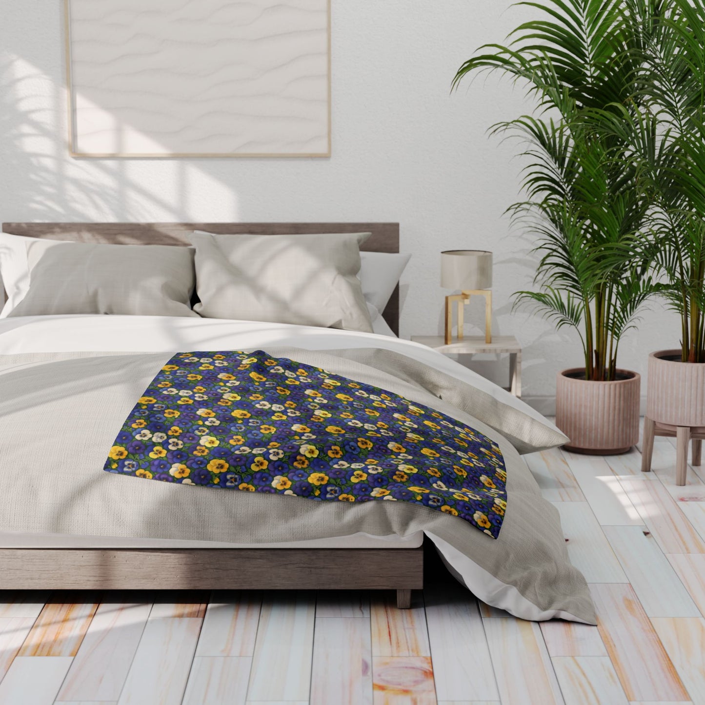 Pansy Floral Arctic Fleece Blanket — Cozy Botanical Throw